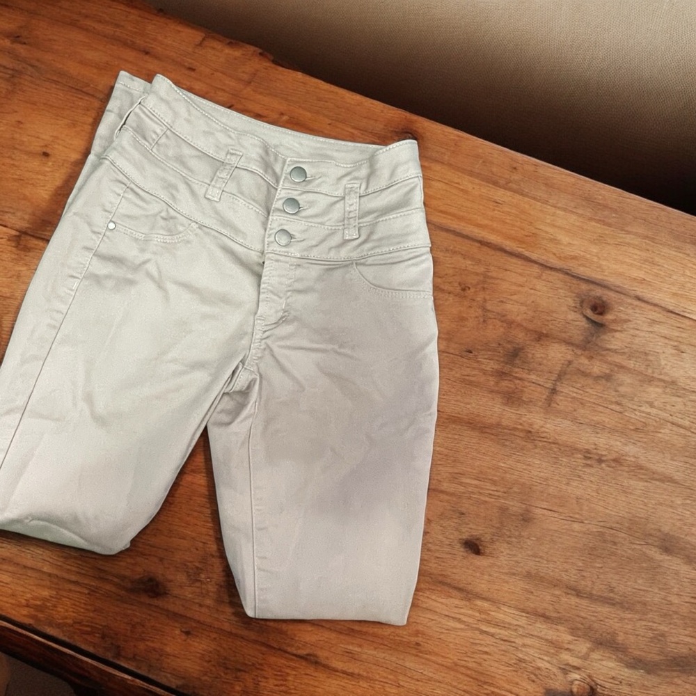 Pale Pink Three Button Jeans * Tinseltown * Size‎ 0 - Picture 6 of 14